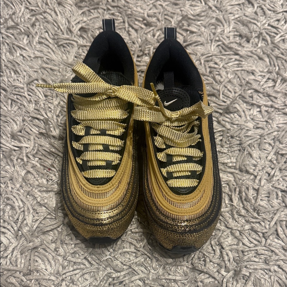 Nike Gold and Black Airmax Size 5.5
